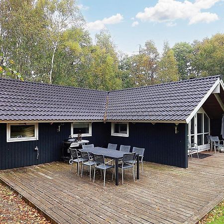 Four-Bedroom Holiday Home In Vaeggerlose 8 Bøtø By Εξωτερικό φωτογραφία