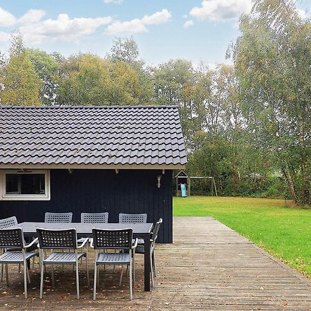 Four-Bedroom Holiday Home In Vaeggerlose 8 Bøtø By Εξωτερικό φωτογραφία
