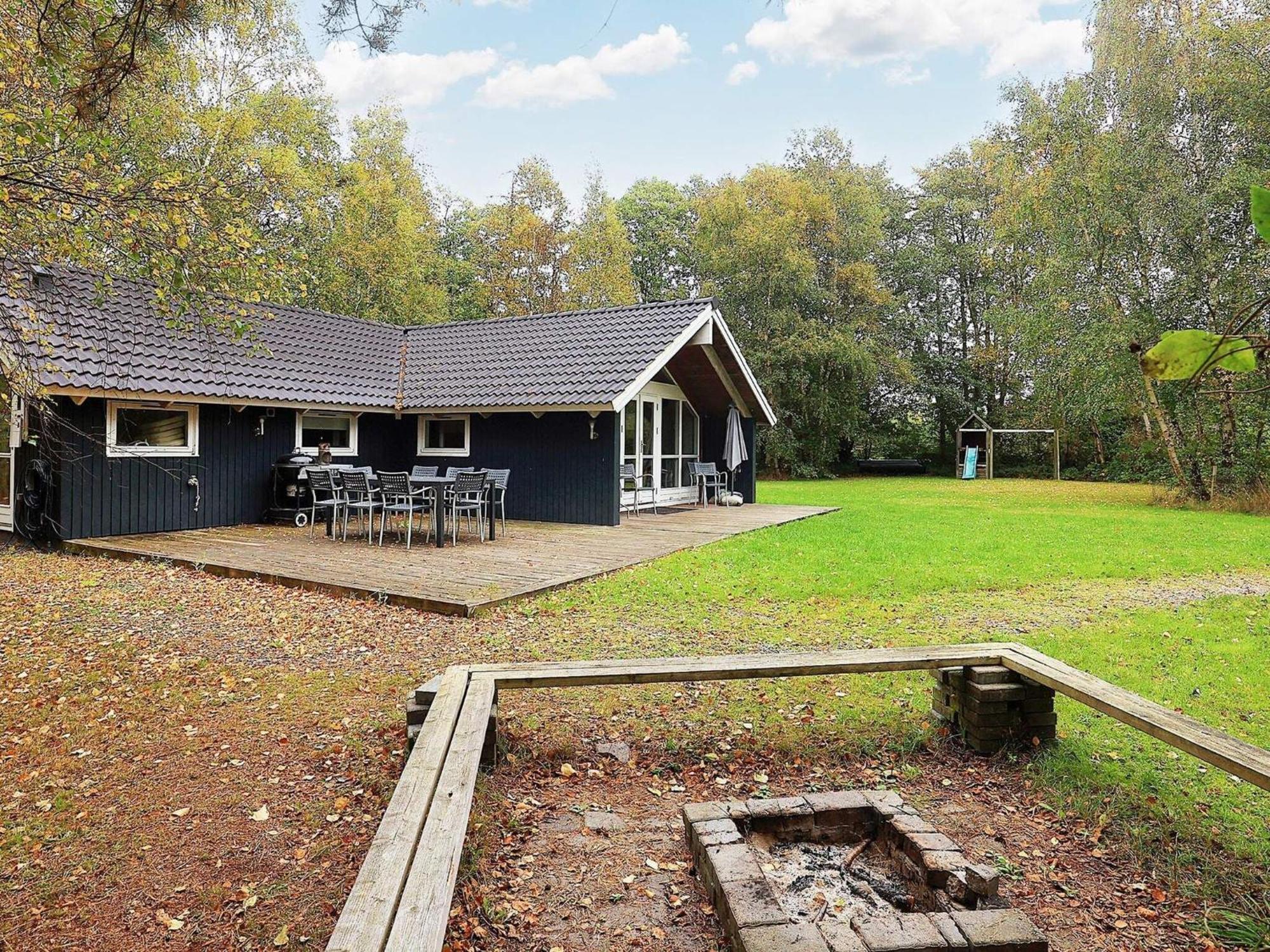 Four-Bedroom Holiday Home In Vaeggerlose 8 Bøtø By Εξωτερικό φωτογραφία